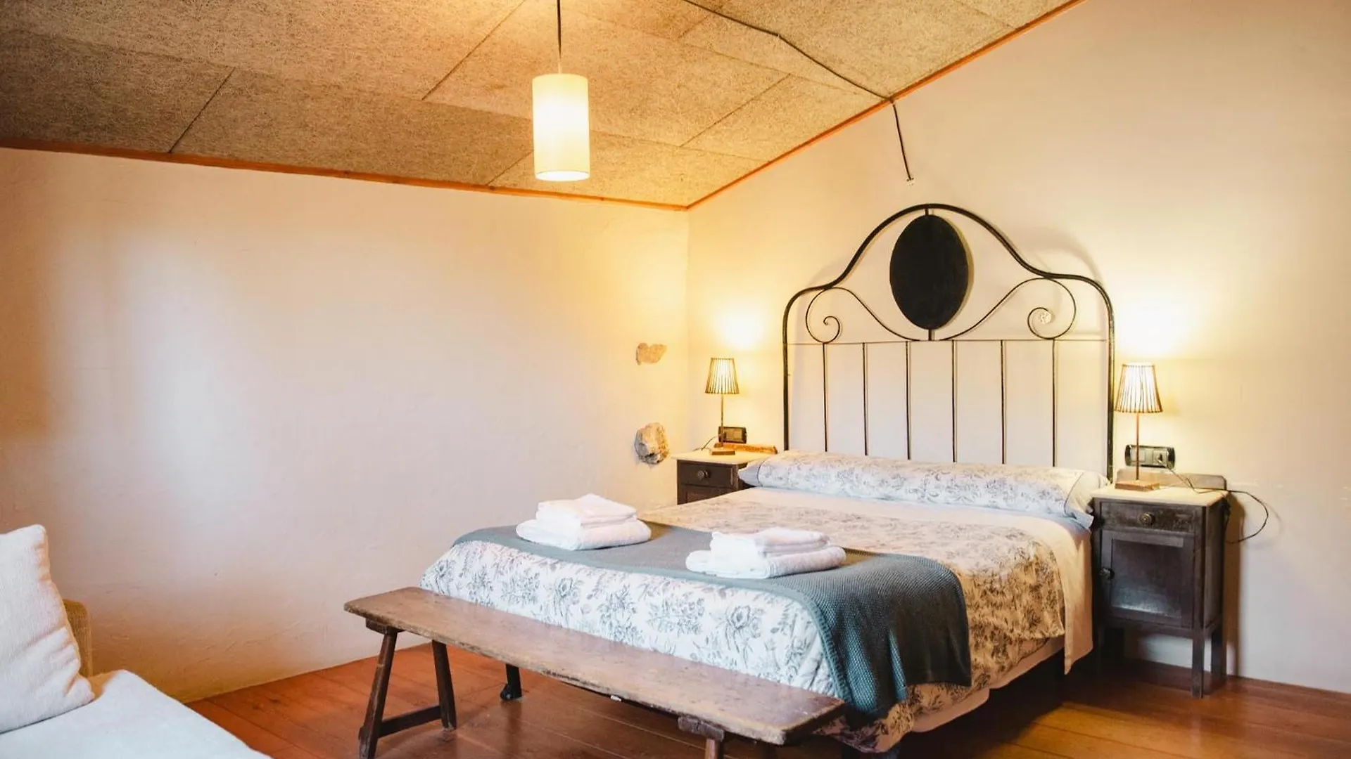 Hostal Cal Pai Pardines Casa rural